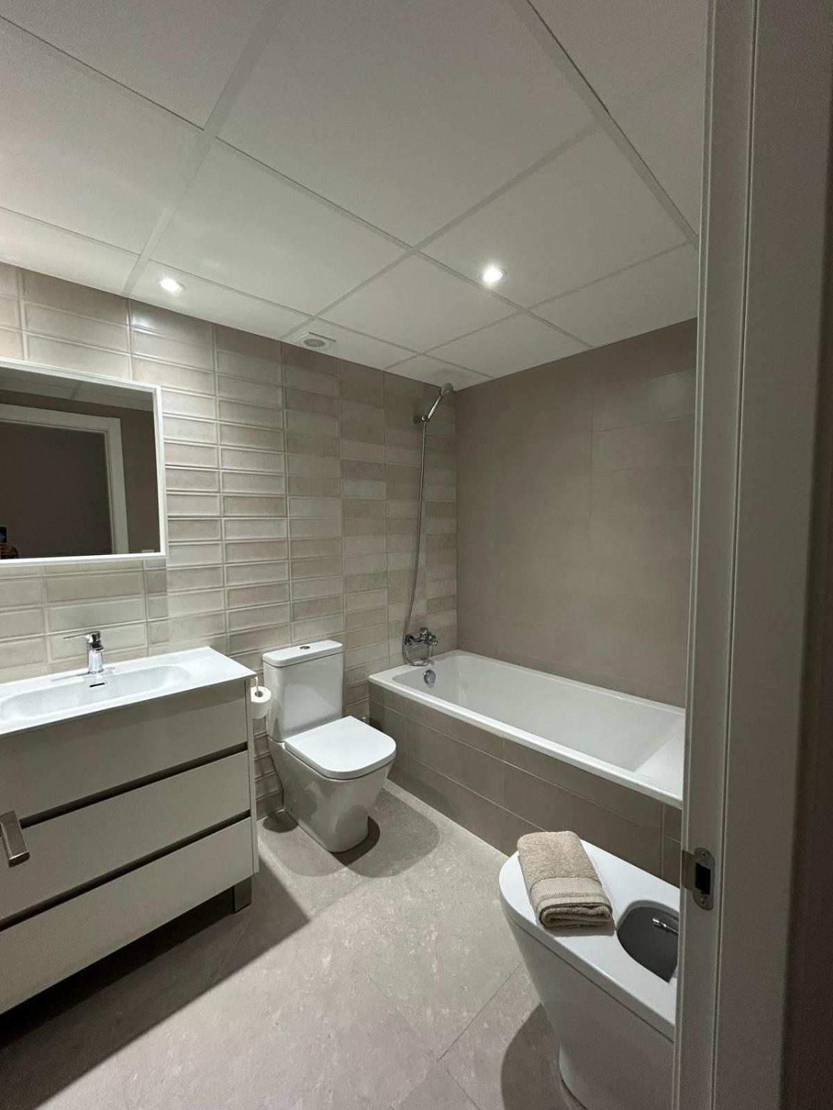 Castellón de la Plana Apartamentos Corteingles Castellon By Tucasanlaplaya מראה חיצוני תמונה